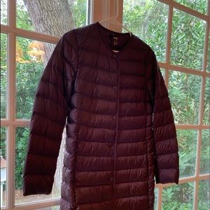 Women’s Uniqlo Xs long puffer coat